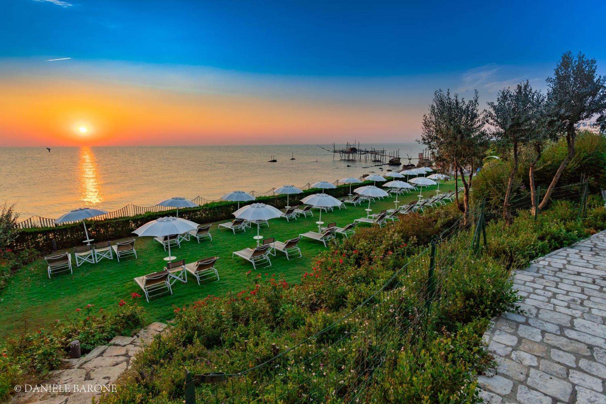 ואסטו Baia Delphis Resort מראה חיצוני תמונה