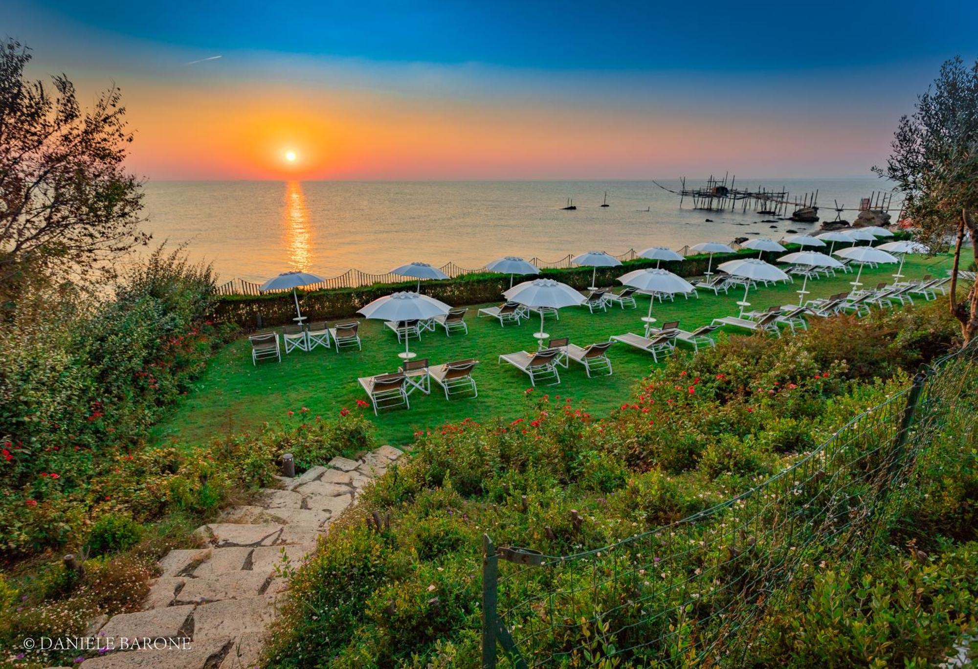 ואסטו Baia Delphis Resort מראה חיצוני תמונה