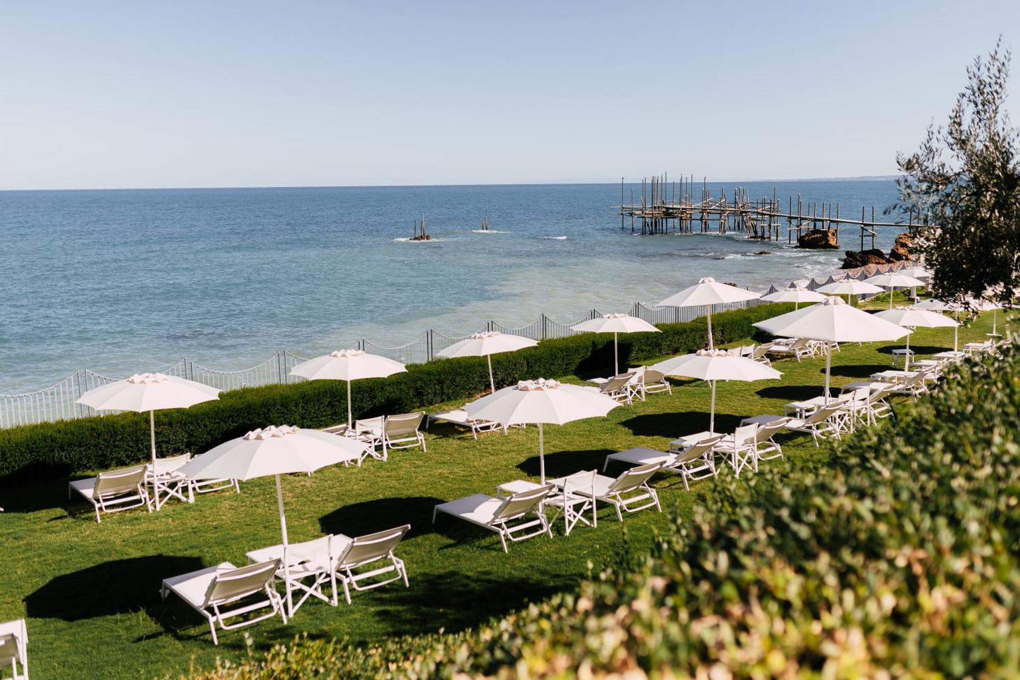 ואסטו Baia Delphis Resort מראה חיצוני תמונה